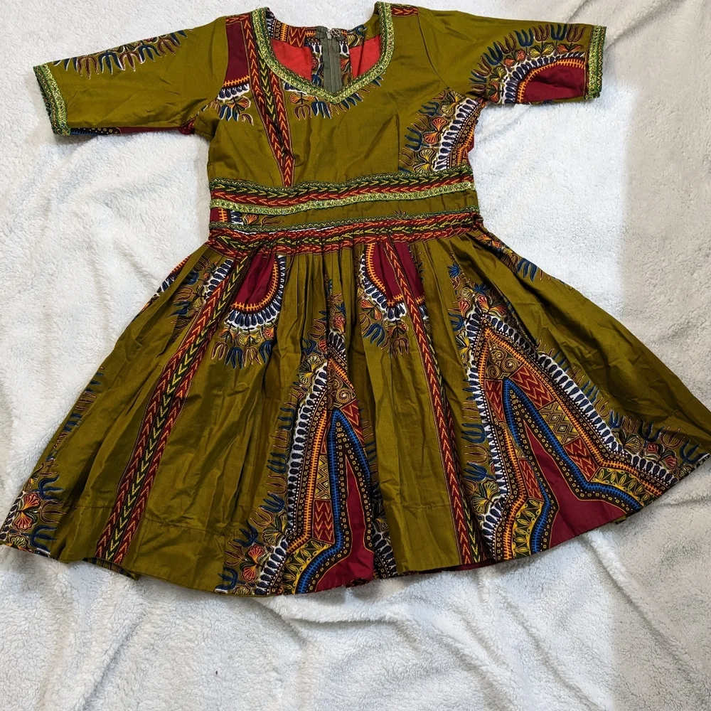 Dresse - Picture 3 of 7